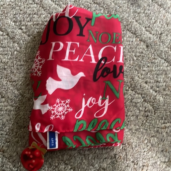 Scarves - Picture 2 of 5